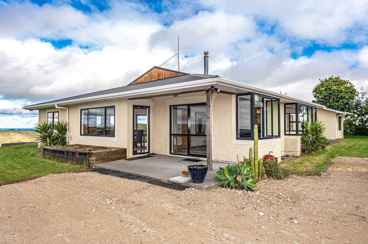 26E Bushy Park Road, Kai Iwi, Whanganui - Carousel 1