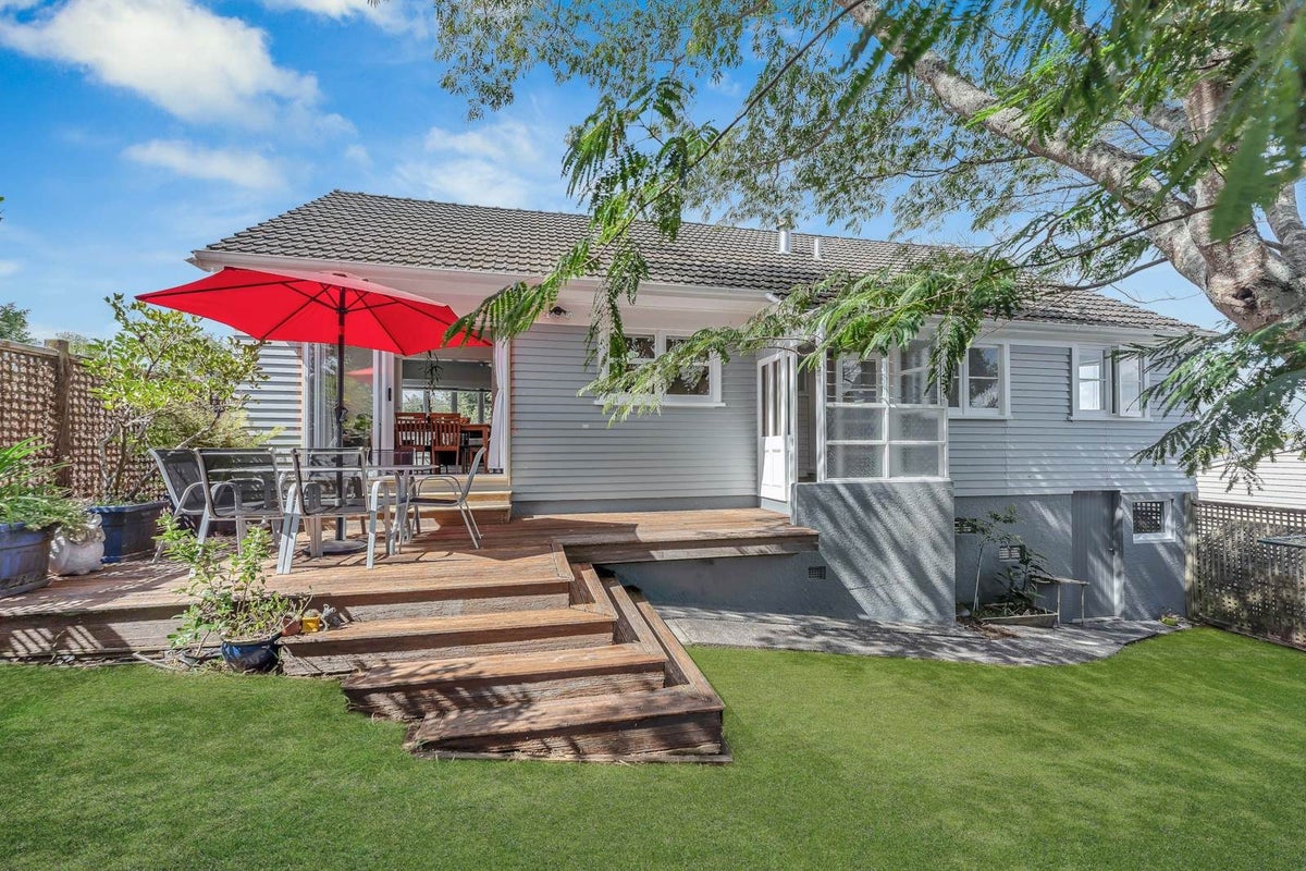 72 Queenstown Road, Onehunga, Auckland - Carousel 1