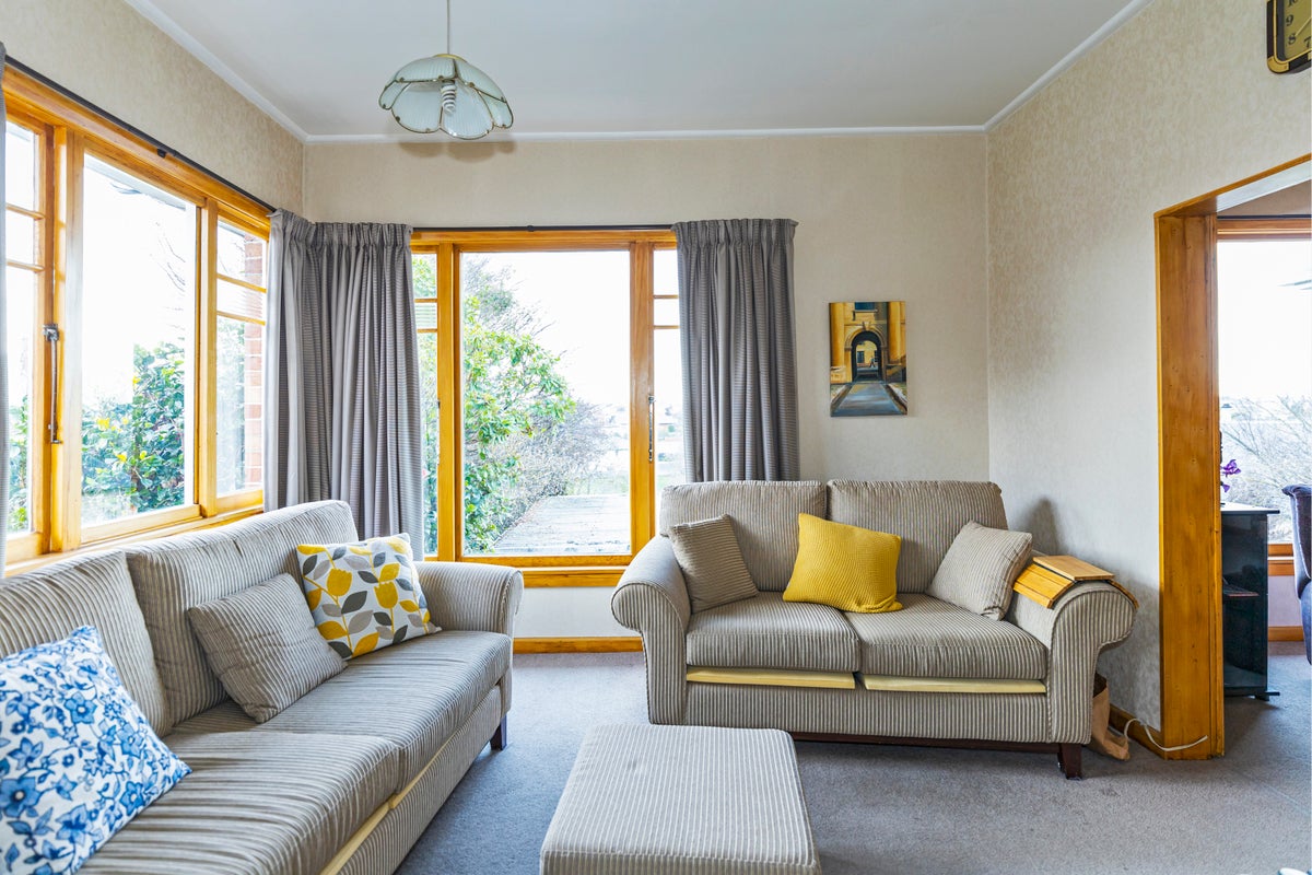 24A Clifton Terrace, West End, Timaru - Carousel 2