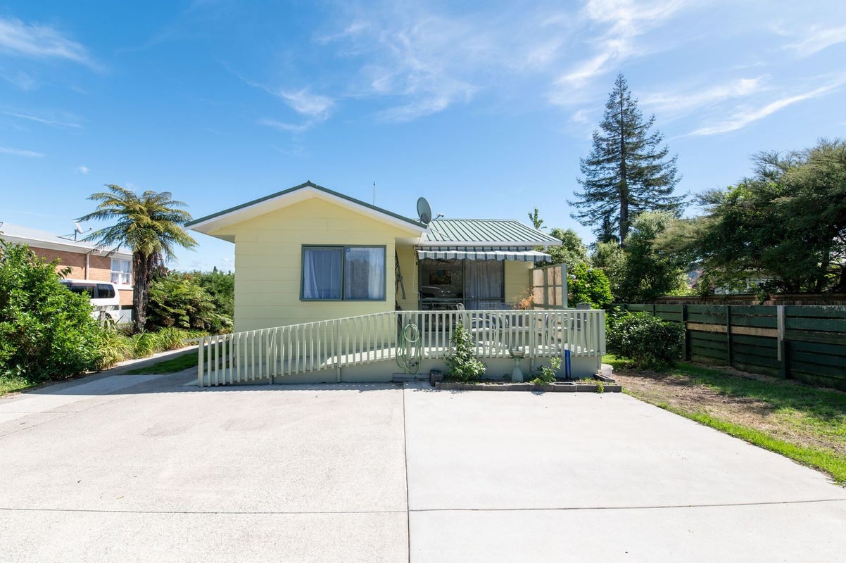 6A Neil Road, Fairy Springs, Rotorua - Carousel 1