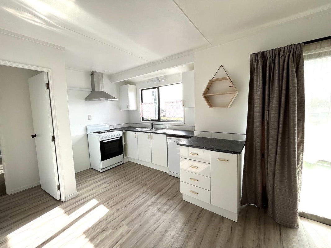 28A Oxford Street, Parkvale, Tauranga - Carousel 2
