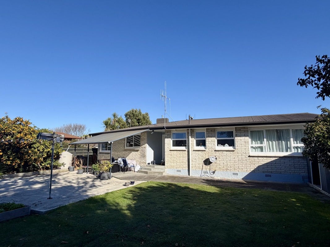 5 Hampden Street, Awapuni, Palmerston North - Carousel 21
