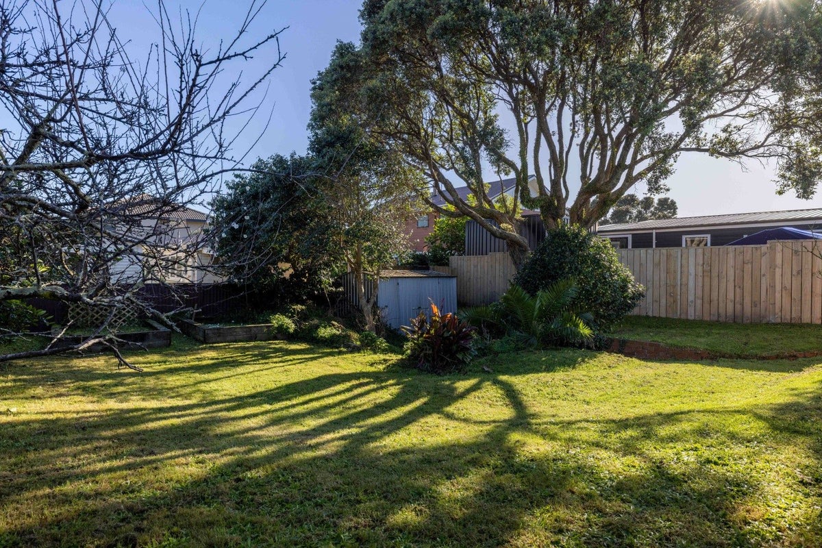 28B Gordon Road, Mount Maunganui, Mount Maunganui - Carousel 2
