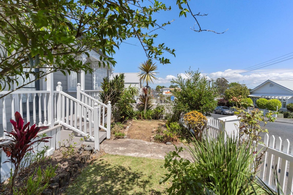 54 Lincoln Street, Ponsonby, Auckland - Carousel 2