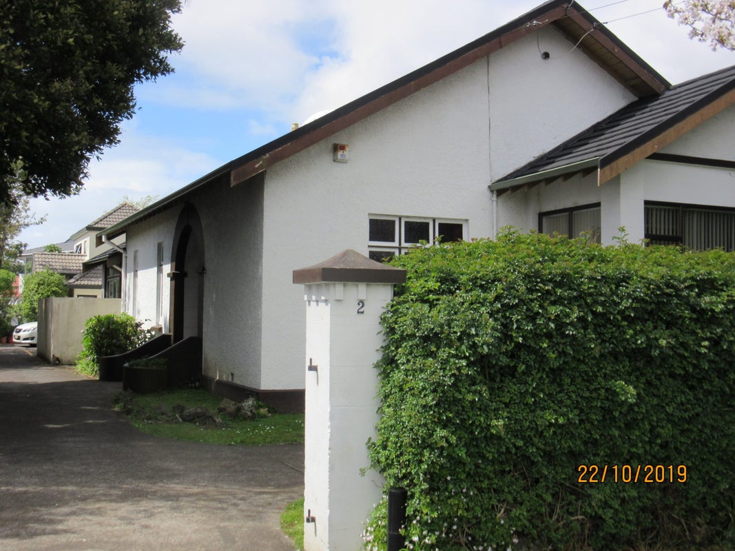 2 Exeter Road, Mount Albert, Auckland - Carousel 1