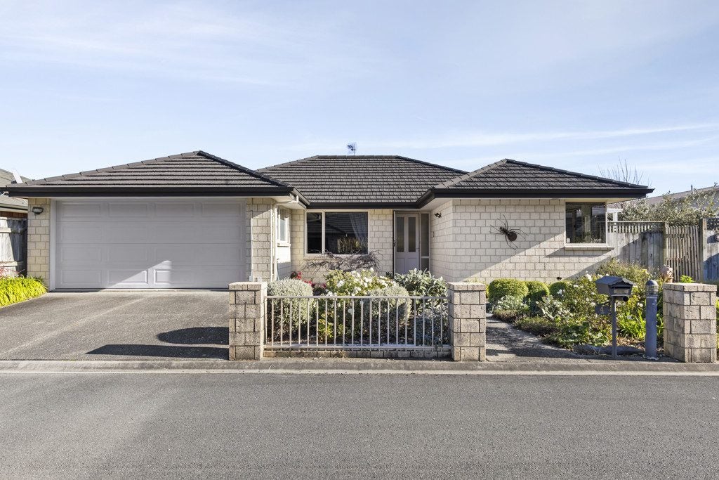 4 Persico Way, The Wood, Nelson - Carousel 2