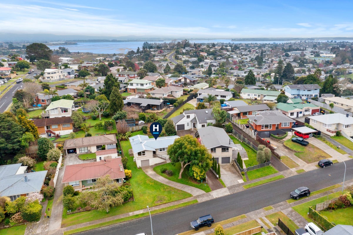 19 Regent Street, Brookfield, Tauranga - Carousel 15