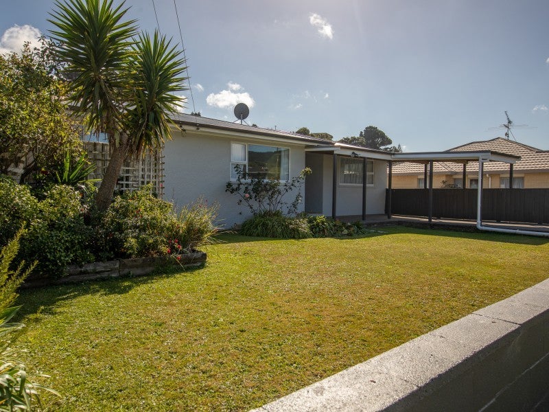 75 Oxford Street, Tawa, Wellington - Carousel 18