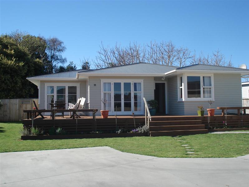 11 Sandleigh Drive, Athenree, Katikati - Carousel 1
