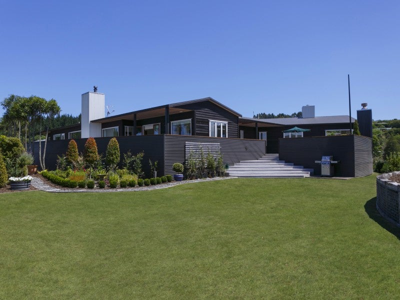 7 Cameron Drive, Acacia Bay, Taupo - Carousel 1