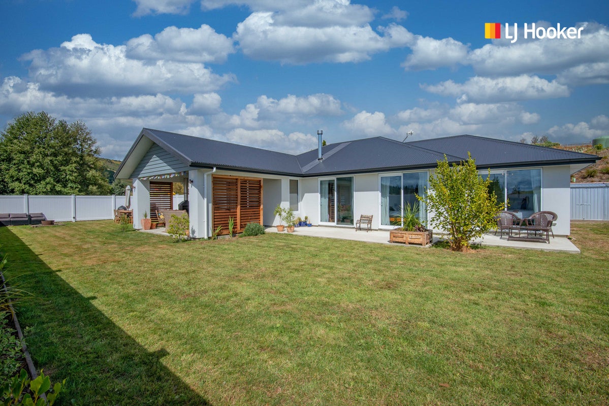 18 Mallard Drive, Waihola - Carousel 1