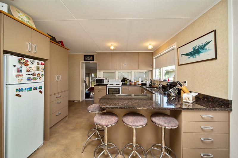 9 Ropata Street, Hawera - Carousel 2