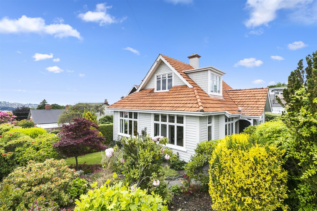 27 Drivers Road, Maori Hill, Dunedin - Carousel 1