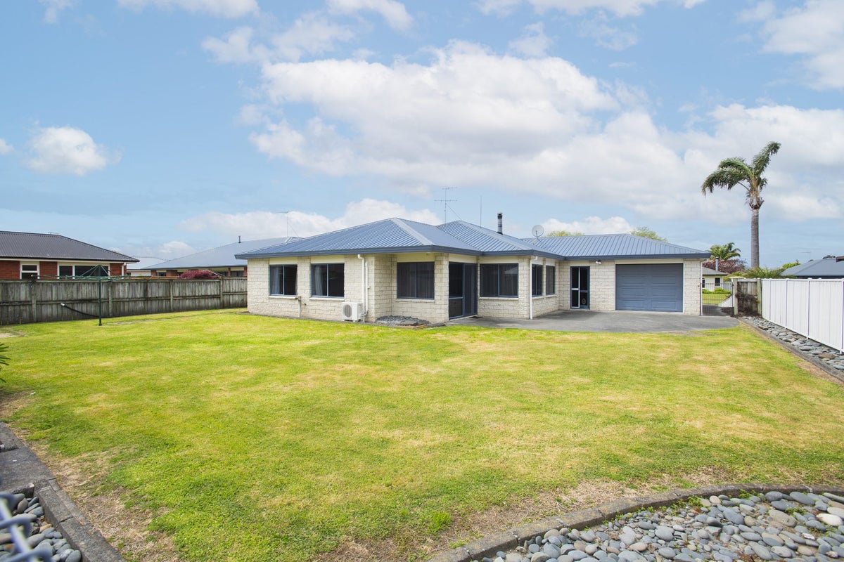 89 Potae Avenue, Lytton West, Gisborne - Carousel 2