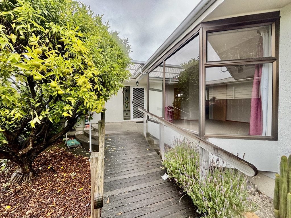 3 Surrey Street, Taradale, Napier - Carousel 14