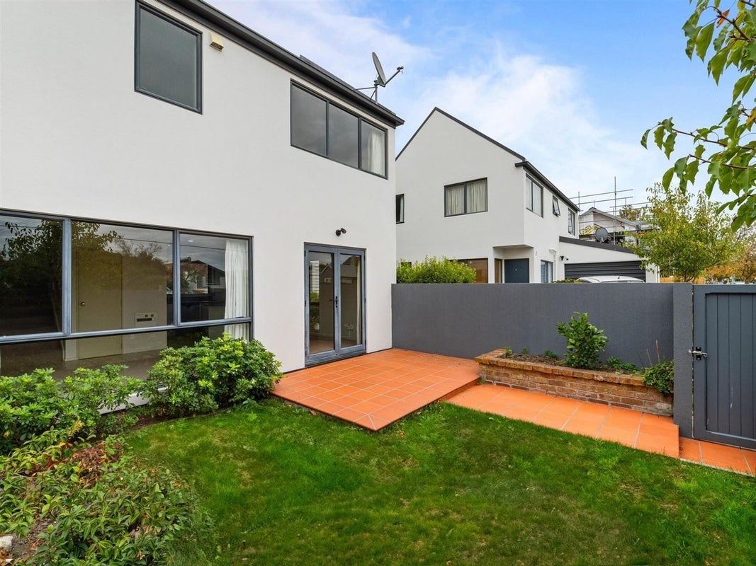 7/44 London Street, Richmond, Christchurch - Carousel 1