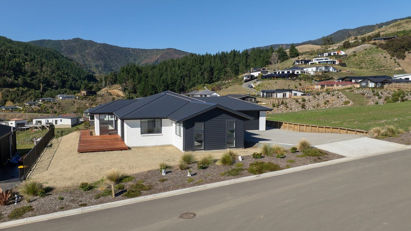 36 Vista Drive, Bishopdale, Nelson - Carousel 1