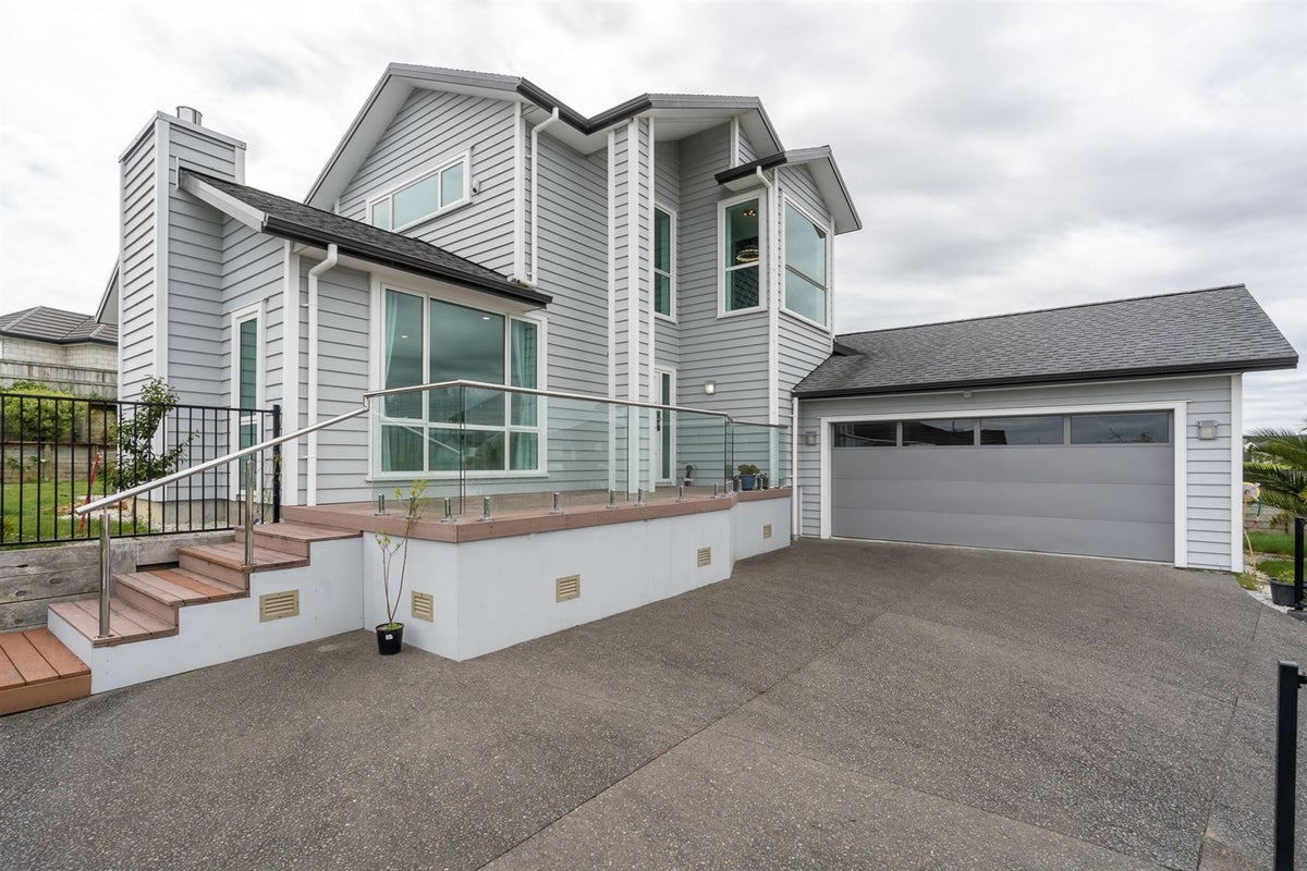 32 Mataroa Crescent, Flagstaff, Hamilton - Carousel 1