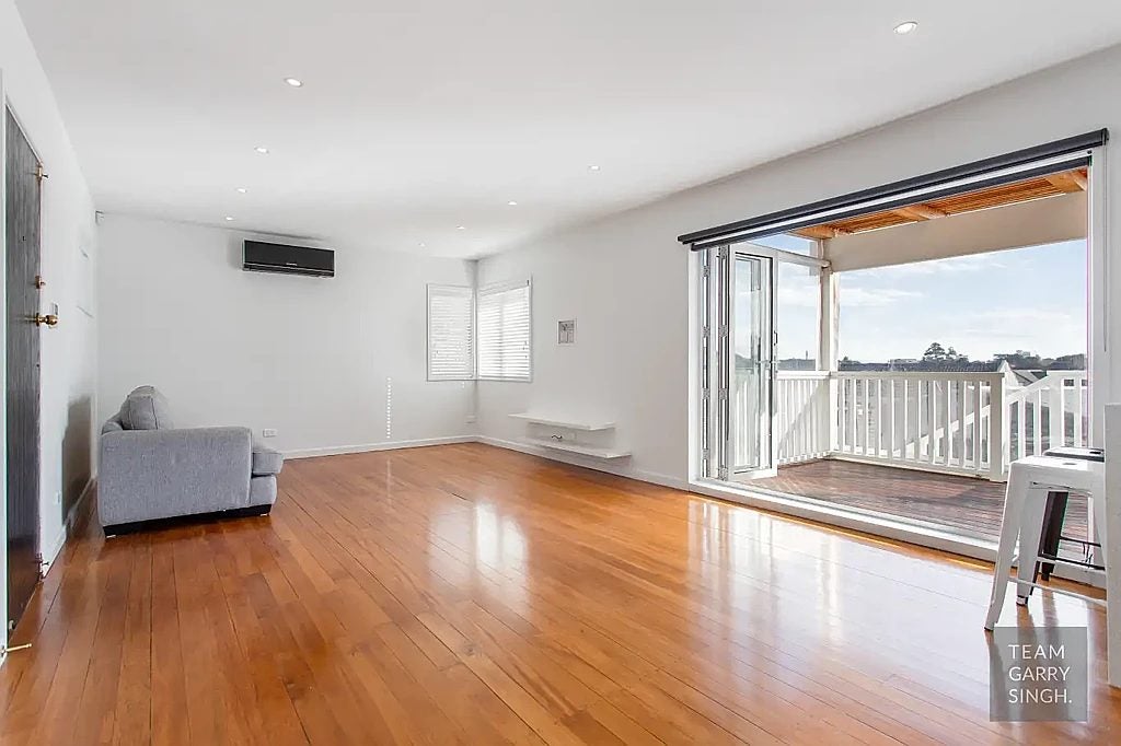 32 Orams Road, Hillpark, Auckland - Carousel 2