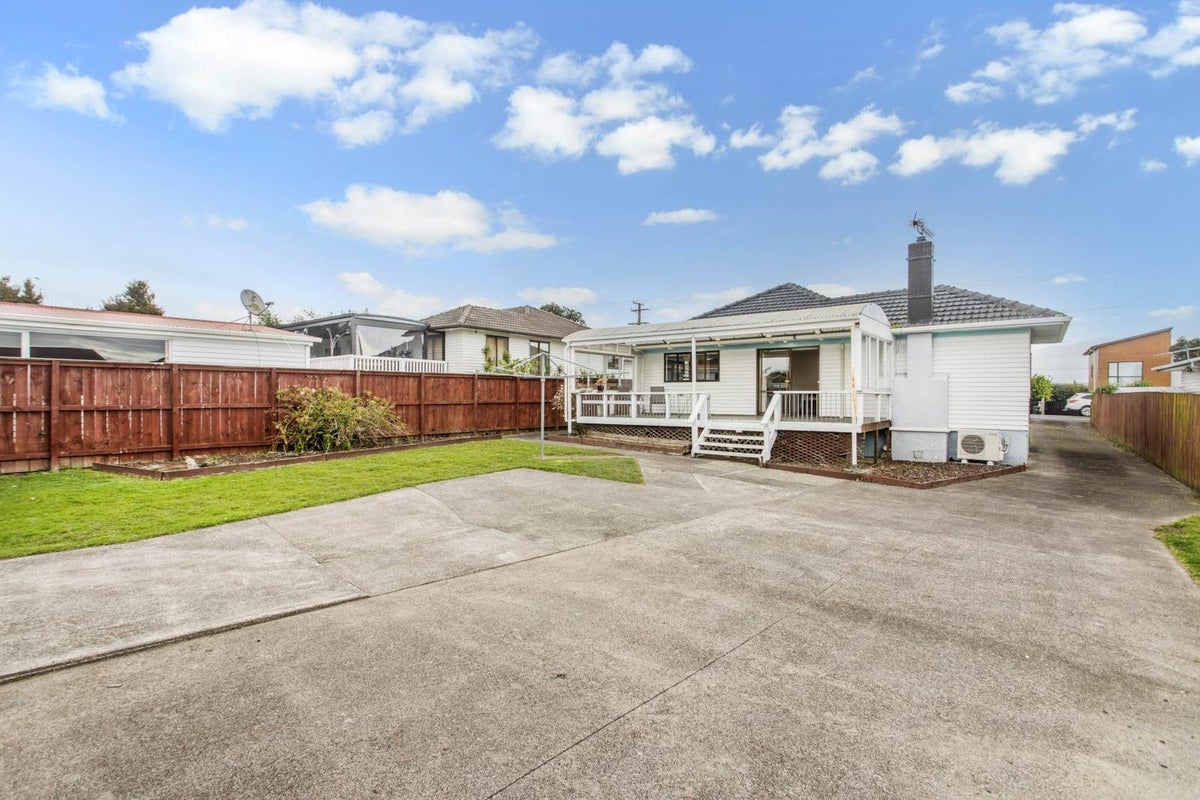 442 Blockhouse Bay Road, Blockhouse Bay, Auckland - Carousel 24