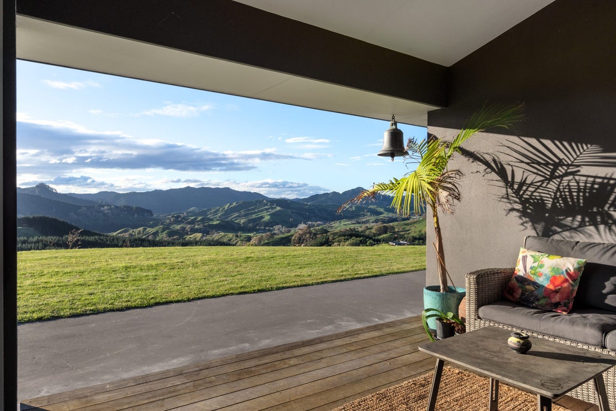 214 Gaddums Hill Road, Outer Kaiti, Gisborne - Carousel 2