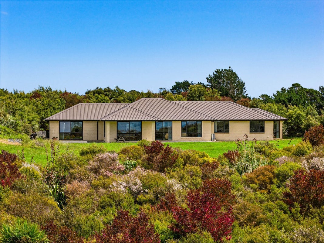 103 Mcleod Road, South Head, Helensville - Carousel 1