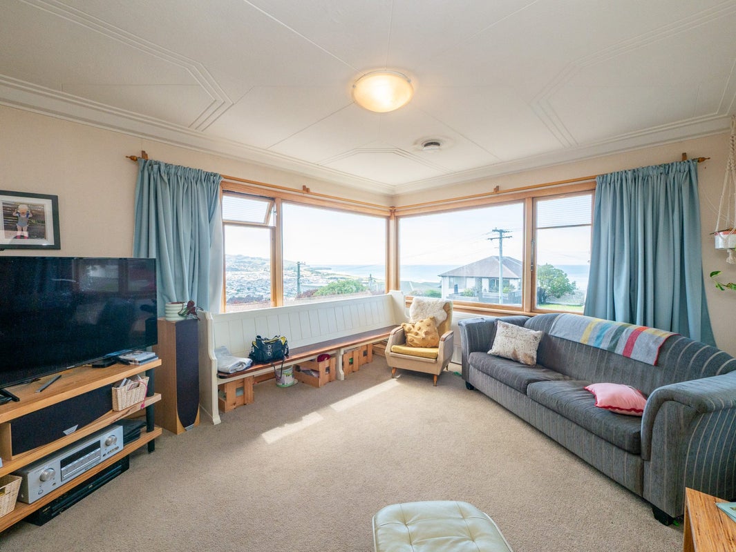 138 Easther Crescent, Kew, Dunedin - Carousel 2
