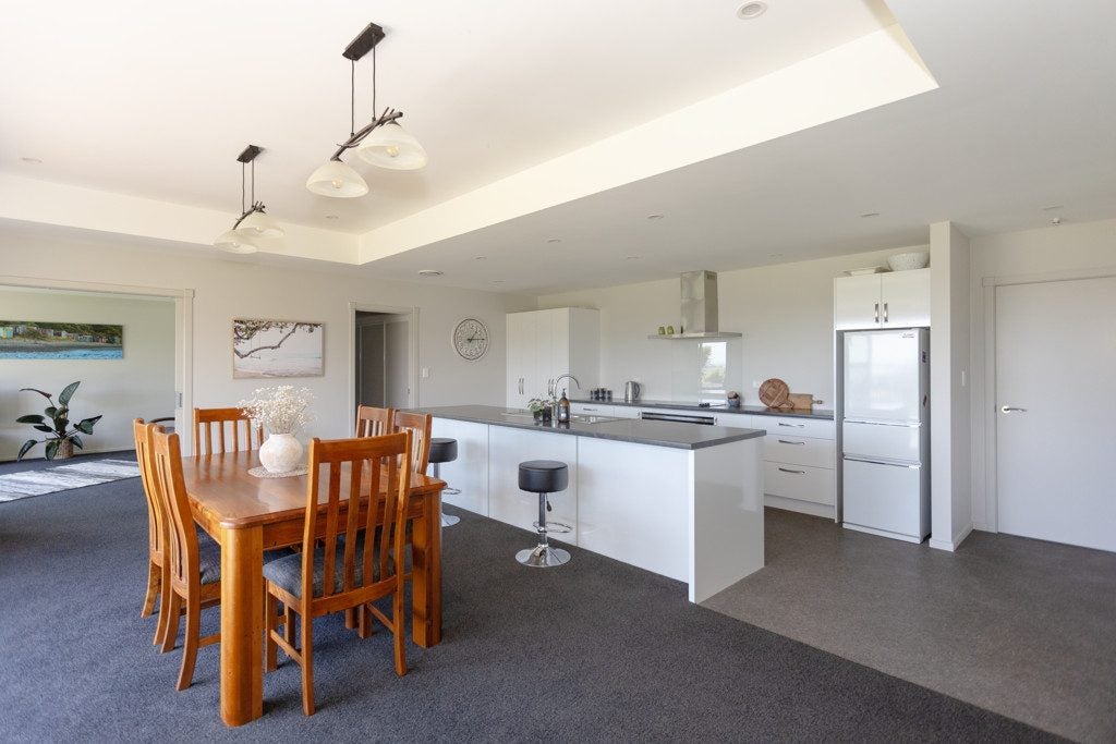 16 Tain Street, Oamaru - Carousel 2