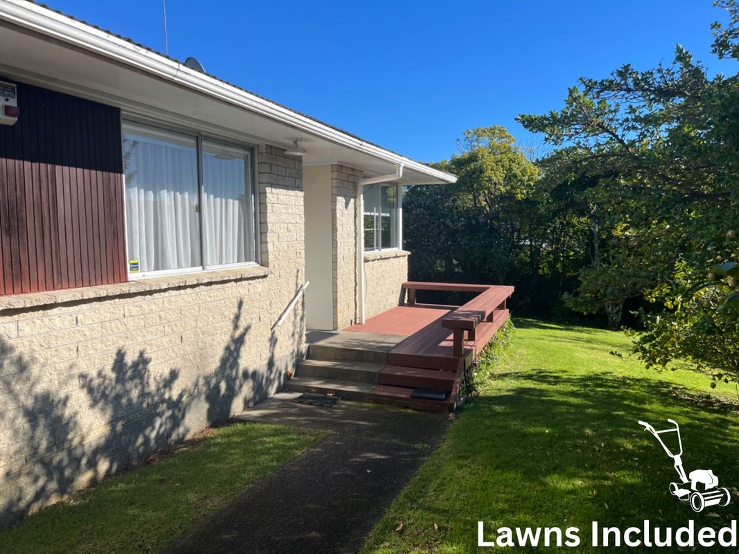 2/25 Wells Road, Bucklands Beach, Auckland - Carousel 1