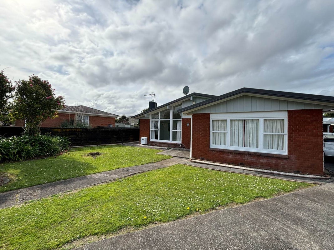 24 Bexley Place, Pahurehure, Papakura - Carousel 2