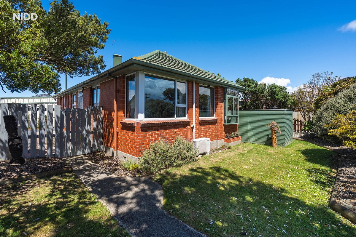 79 Victoria Road, Saint Kilda, Dunedin - Carousel 2