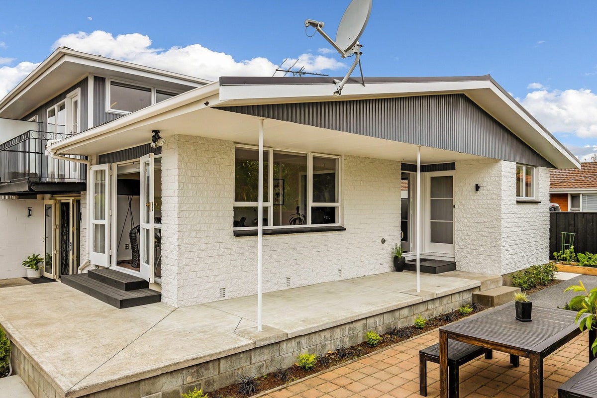2/15A Bennett Street, St Albans, Christchurch - Carousel 2