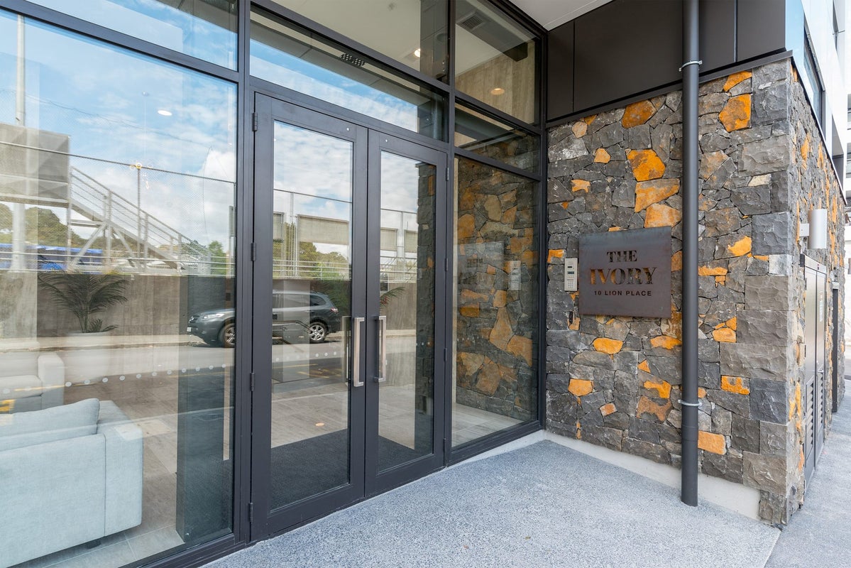 203/10 Lion Place, Epsom, Auckland - Carousel 25