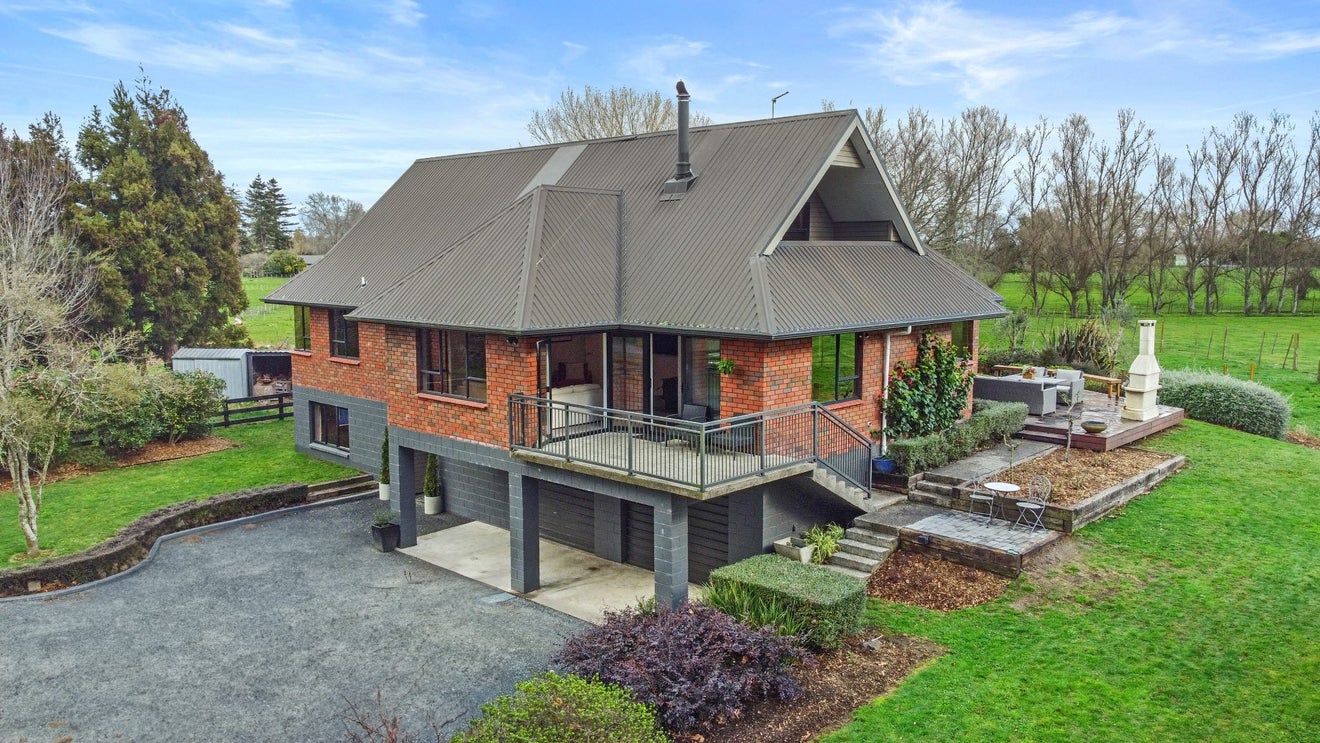 273 Vaile Road, Newstead - Carousel 2
