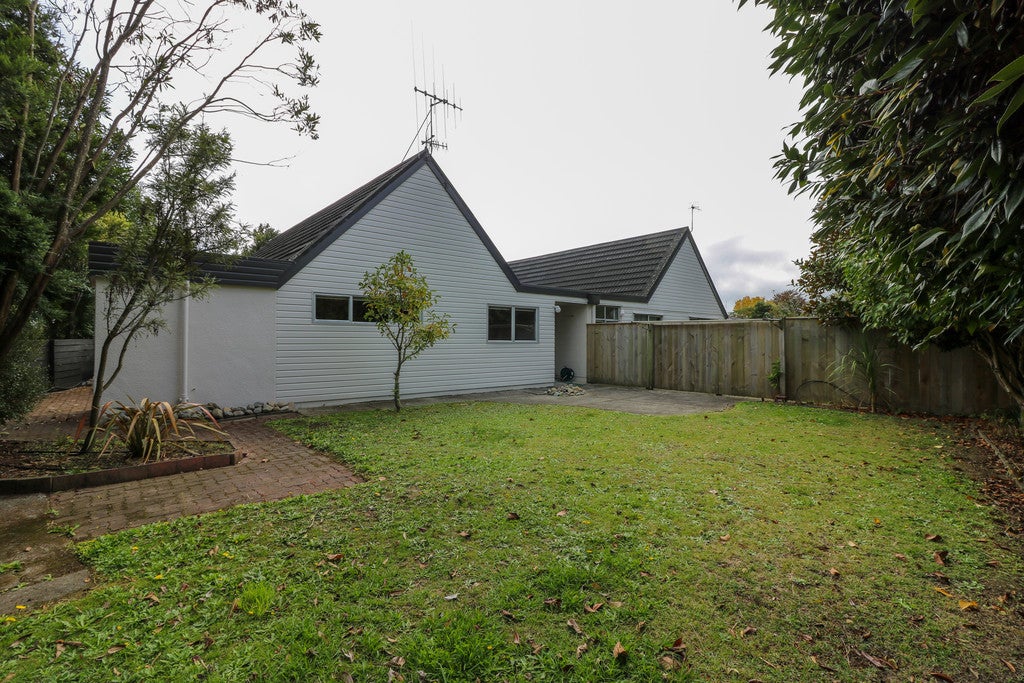 15 Seaton Court, Hokowhitu, Palmerston North - Carousel 15