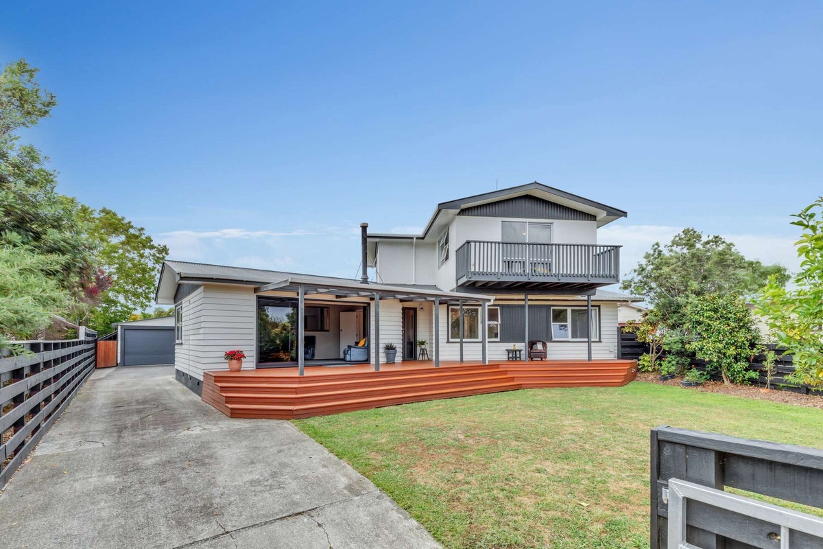 8 Cohen Place, Milson, Palmerston North - Carousel 2