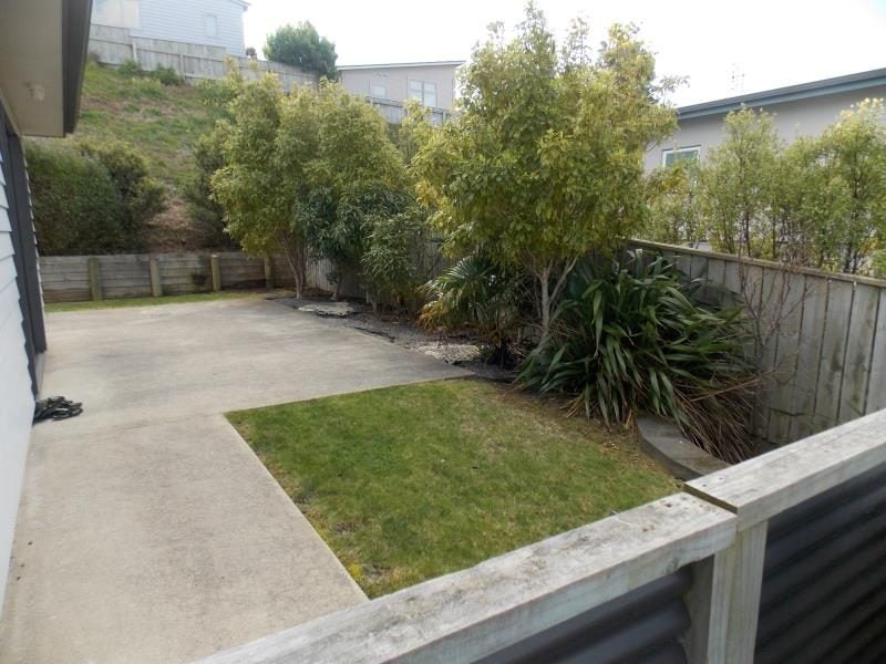 8 Tongariro Drive, Aotea, Porirua - Carousel 2
