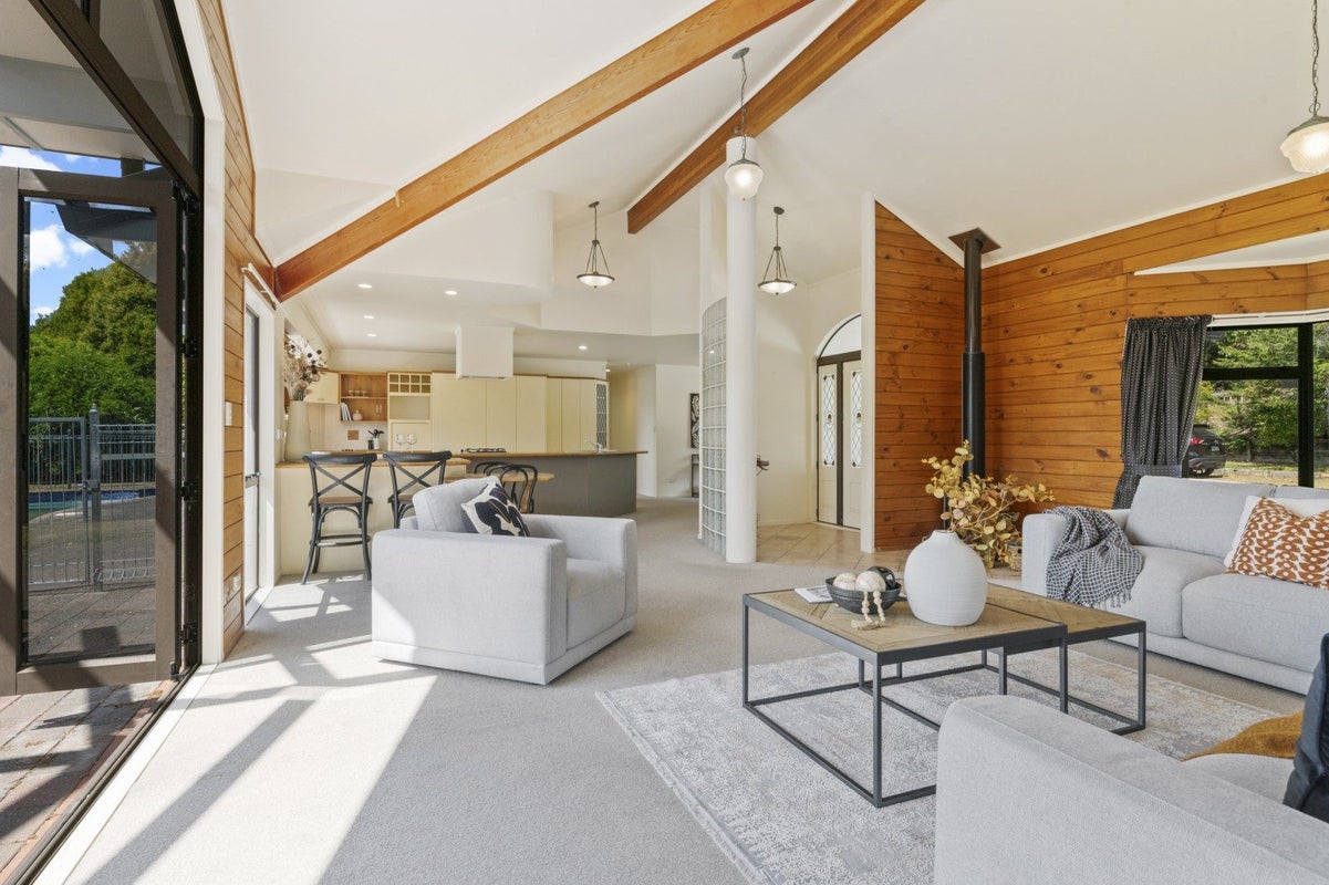 145 Three Oaks Drive, Albany - Carousel 2