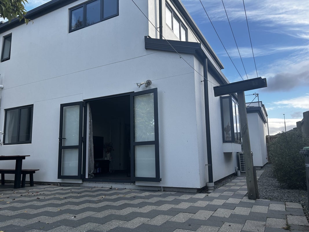 6/324 Stanmore Road, Richmond, Christchurch - Carousel 1