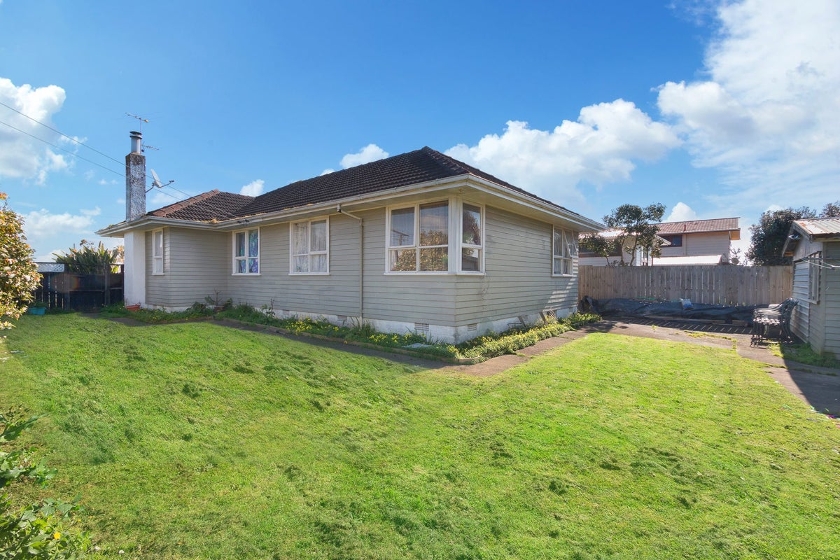 27 James Street, Mangere East, Auckland - Carousel 2
