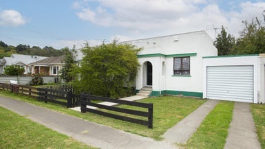 1 Parau Street, Kaiti, Gisborne - Carousel 1