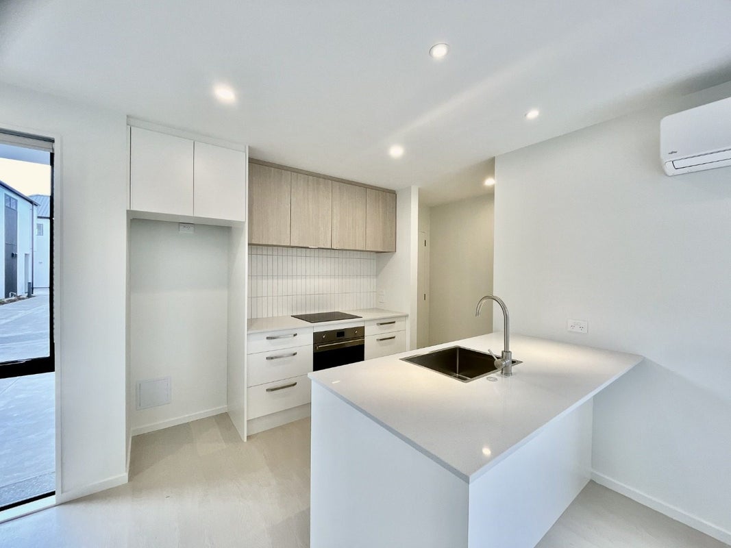 1/51 Laurence Street, Waltham, Christchurch - Carousel 2