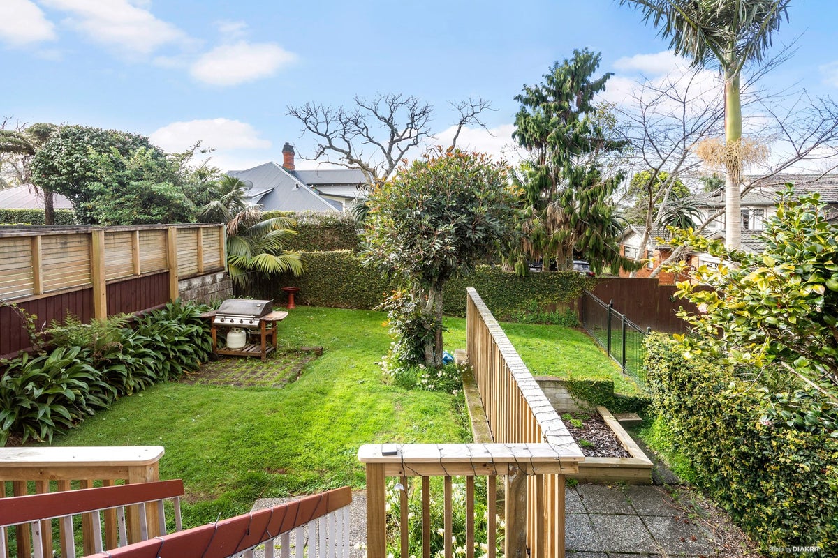 3/6 Penrhyn Road, Mount Eden, Auckland - Carousel 1