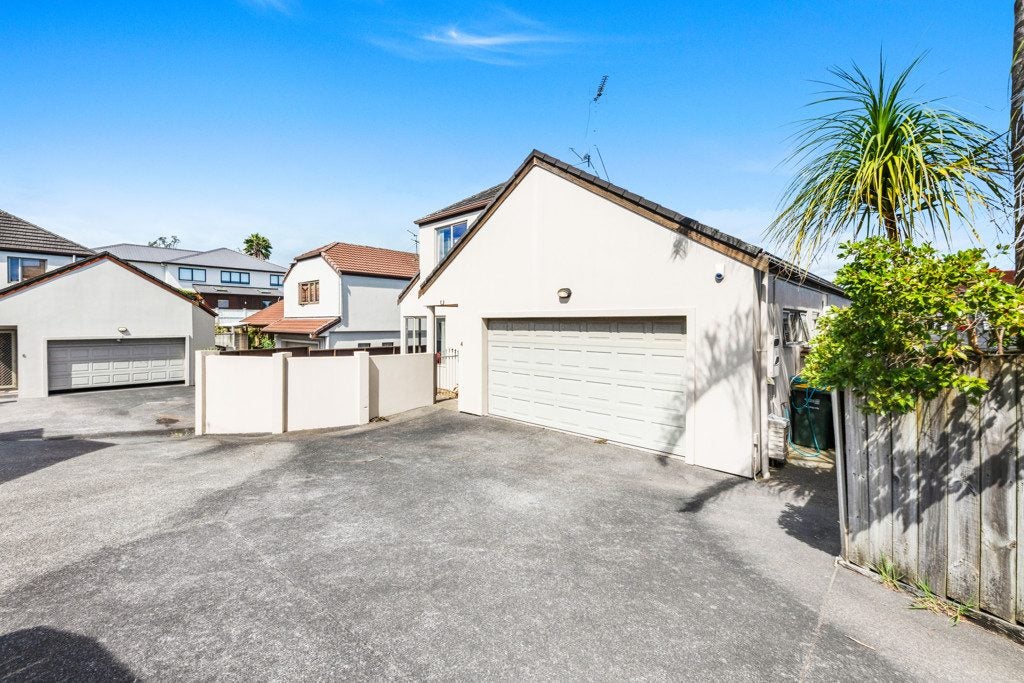 4/86 Ridge Road, Howick, Auckland - Carousel 30