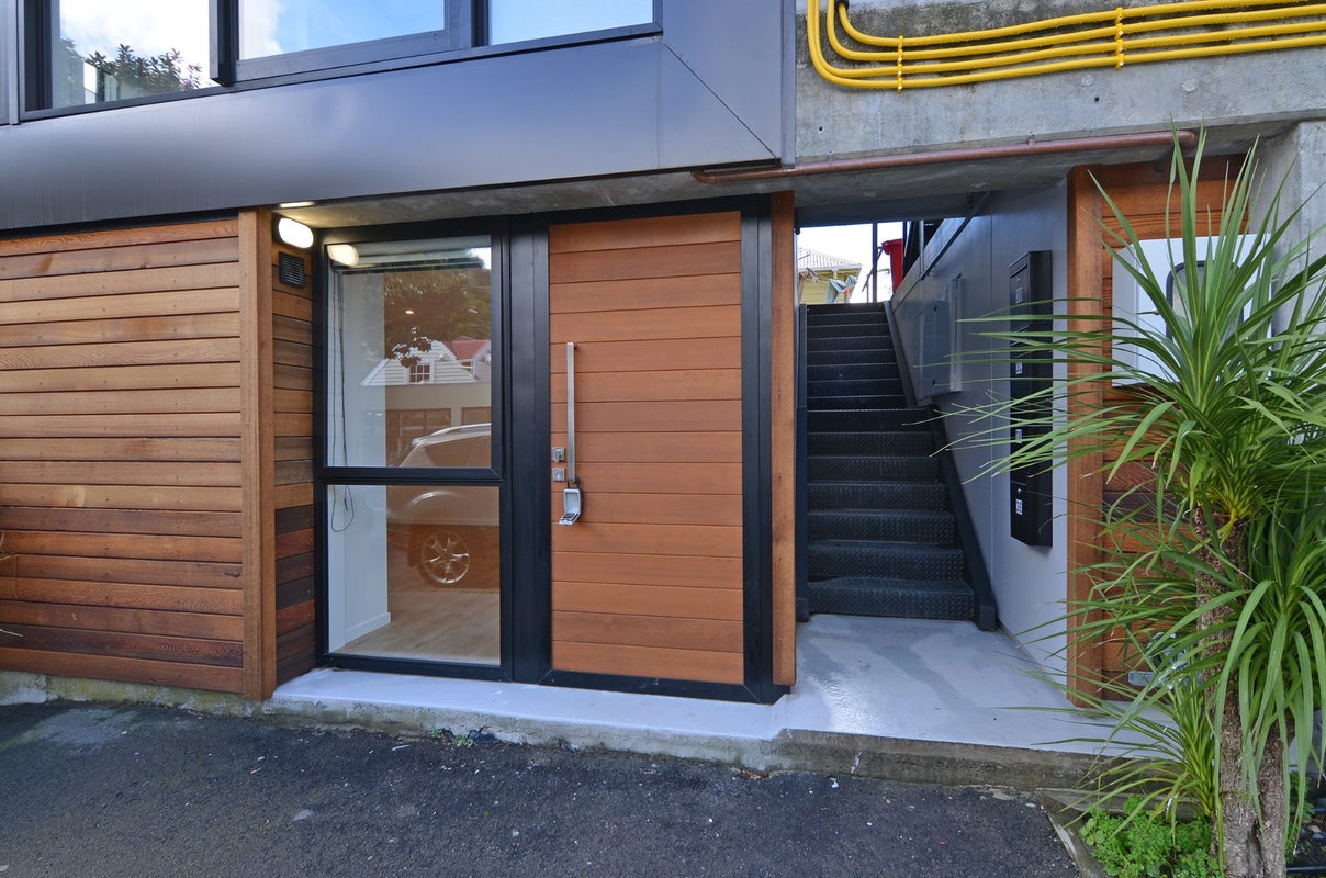 3A Epuni ST, EPUNI, LOWER HUTT - Carousel 1