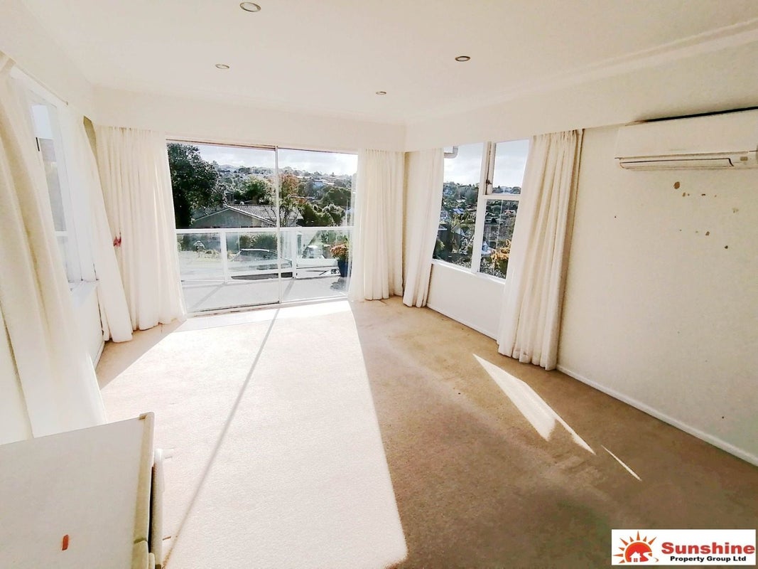29 Galaxy Drive, Mairangi Bay, Auckland - Carousel 2