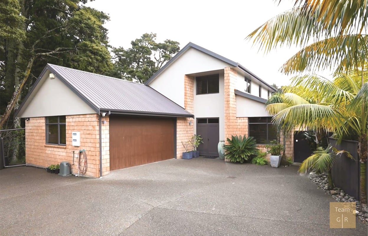 11 Nita Place, The Gardens, Auckland - Carousel 2
