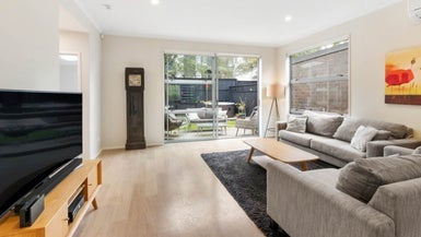 12 Lester Street, Hobsonville, Auckland - Carousel 1