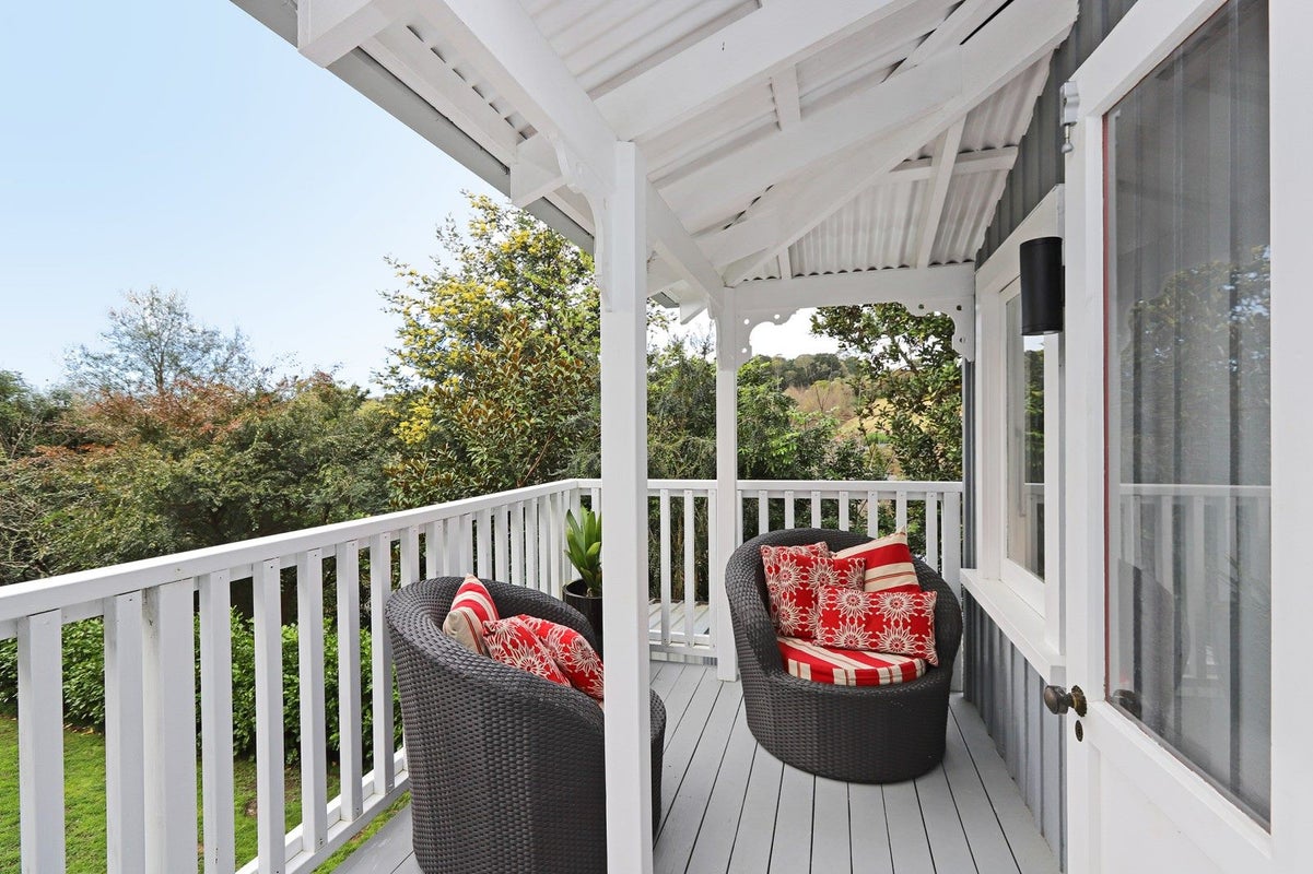 21 Puflett Road, Havelock North, Havelock North - Carousel 2