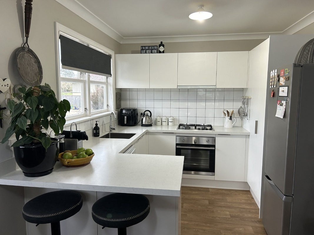 22 Pitt Street, Pahiatua - Carousel 2